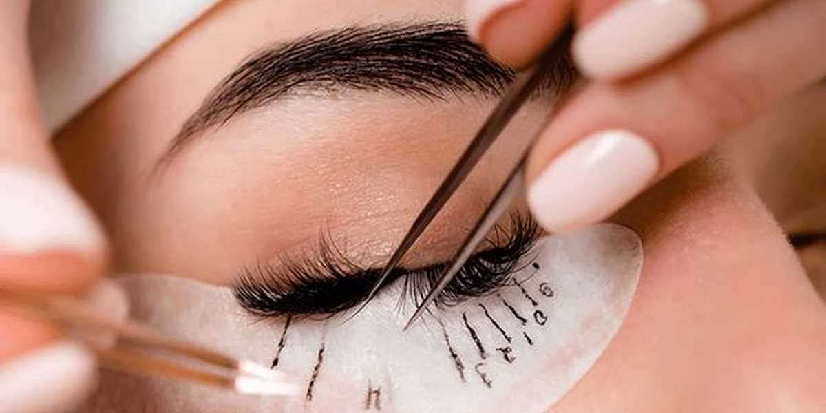 Top Eyelashes Tweezers Supplier in USA: Reviews and Comparisons