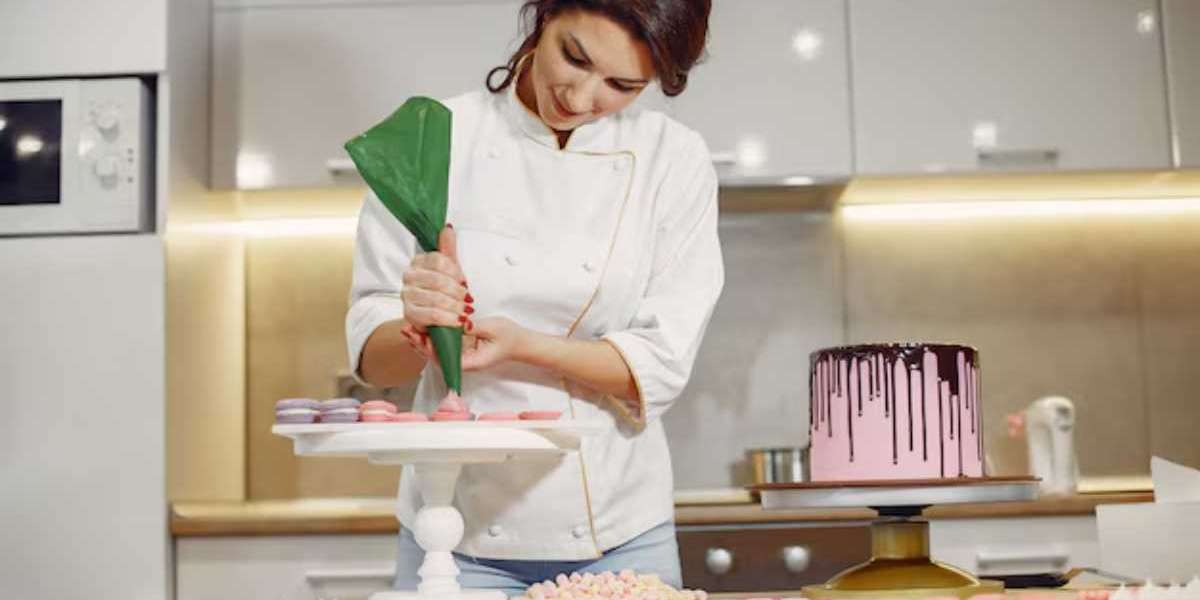 Cake Baking Classes: From Hobbyist to Professional Baker