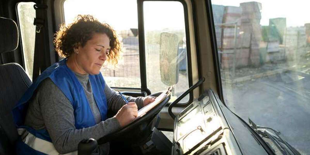 How Las Vegas Truck Driving Schools Combine Education and Paid Training