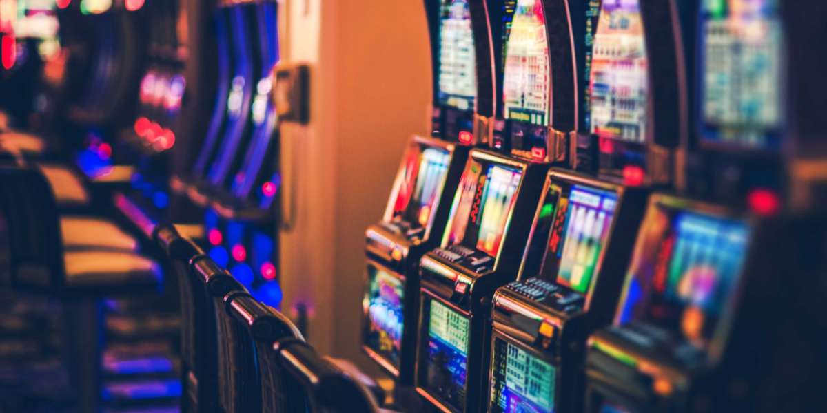 Guarding the Virtual Vault: Online Casino Cybersecurity in the Modern Age