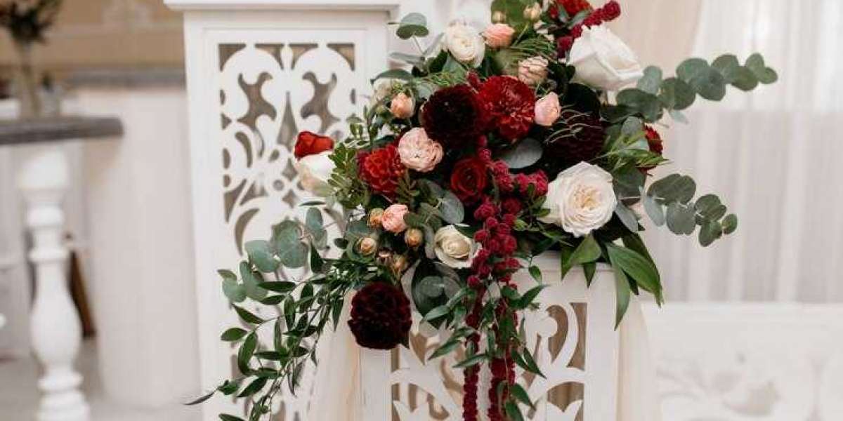 5 Stunning Wedding Aisle Decorations to Wow Your Guests