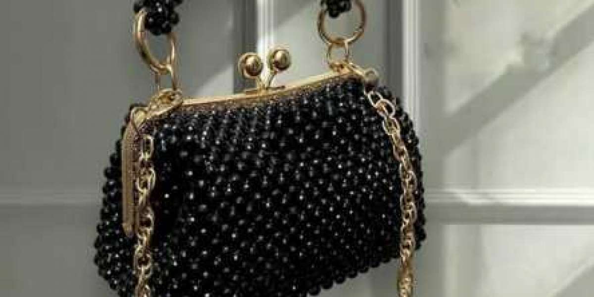 Top 10 Black Pearl Clutch Bags That Define Sophistication