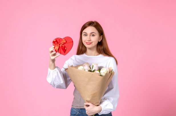 Romantic and Unique Valentine's Day Gifts for Her Article - ArticleTed -  News and Articles