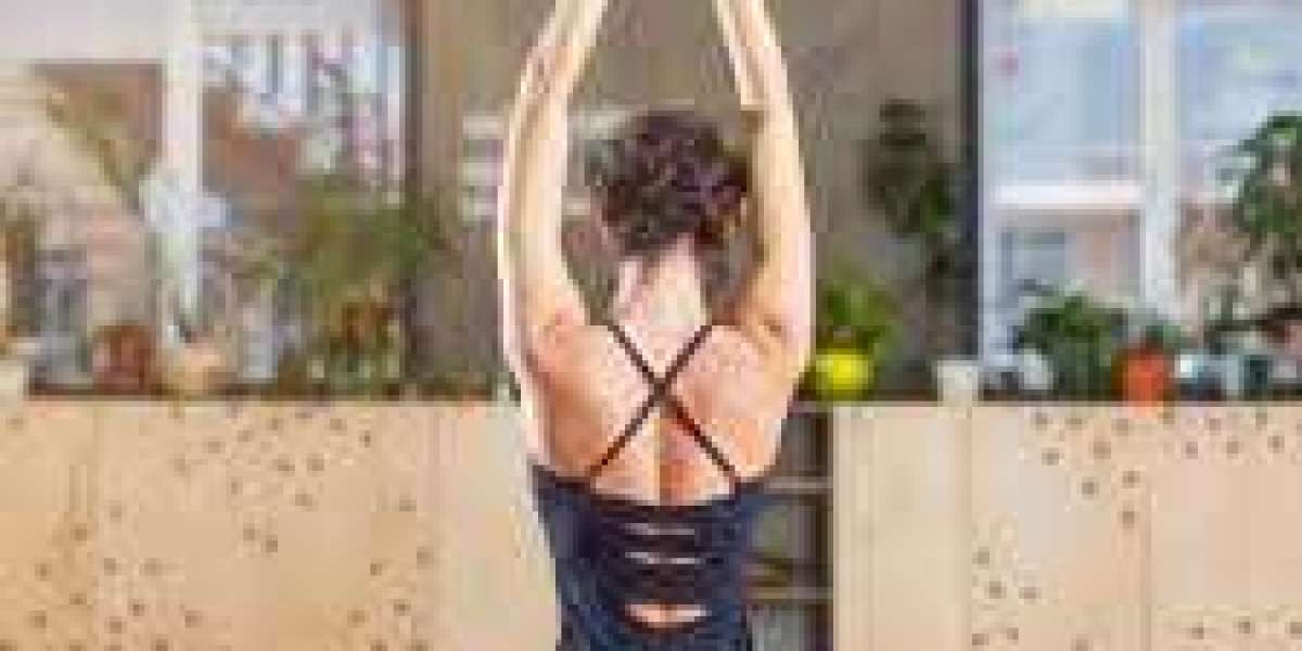 ashtanga vinyasa yoga teacher training course rishikesh