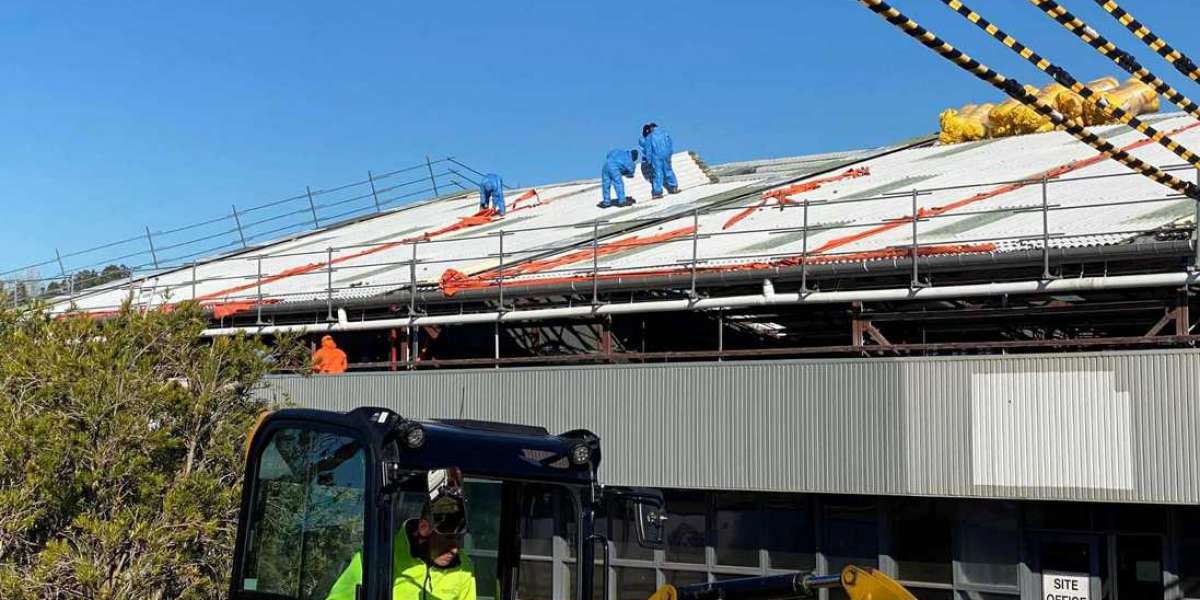 Asbestos Roof Removal in Canberra: A Complete Guide to Safe and Legal Disposal