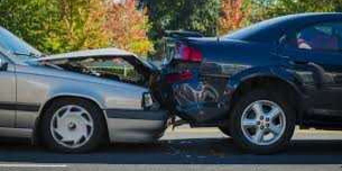 How to Choose the Right Car Accident Lawyer: Key Factors to Consider