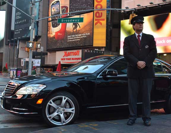 How to Stay Safe When Riding a Seymour Taxi