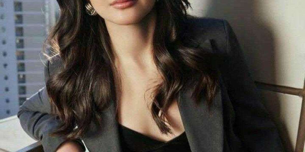 What To Look For Delhi Escorts & Call Girls in Delhi?