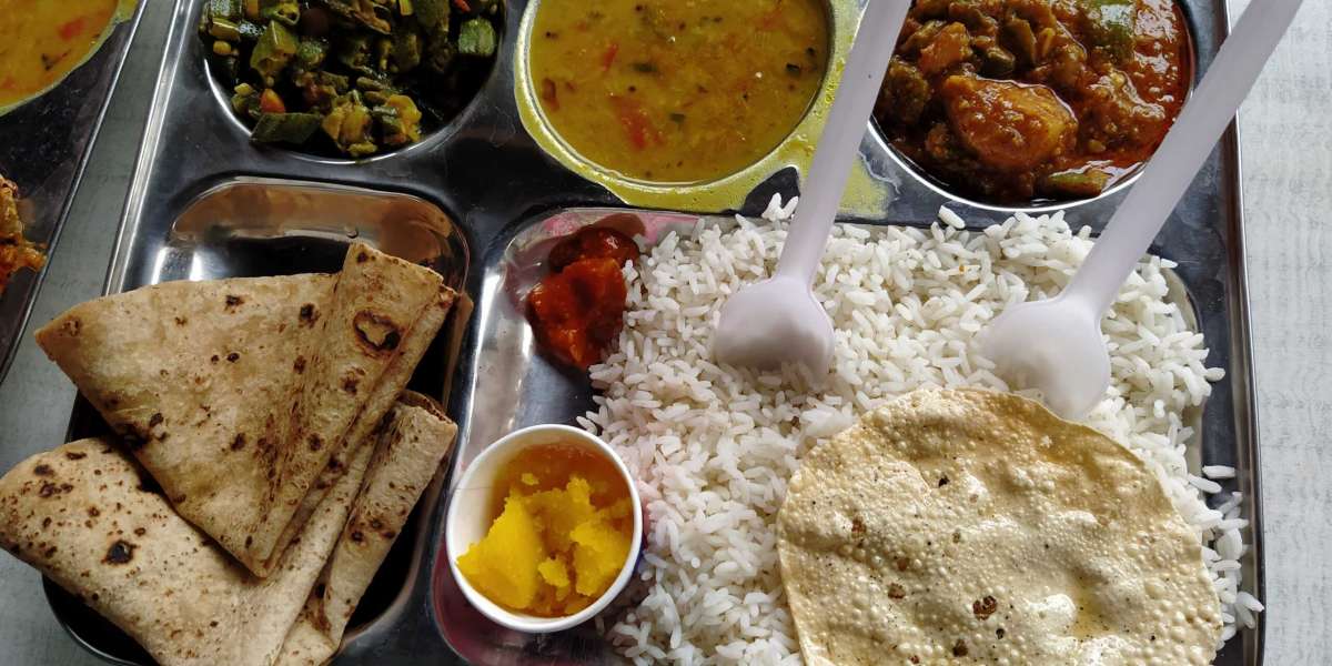 Find Your Perfect PG with Food in Bengaluru with HexaHome in 2025