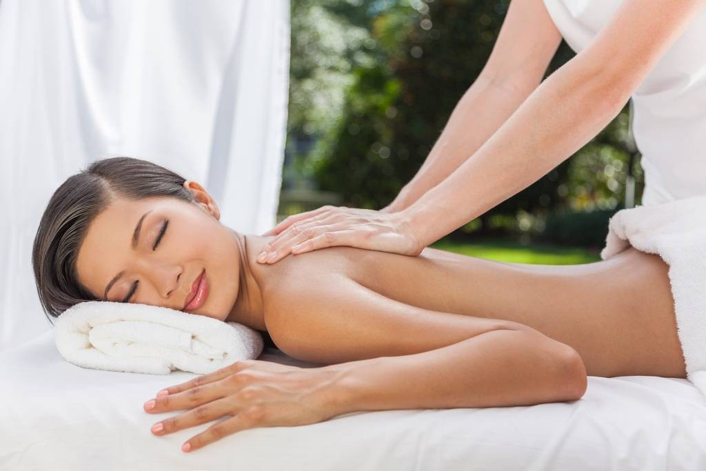 Path to Wellness: Why Seniors Should Consider Regular Massage Sessions | Buzzy