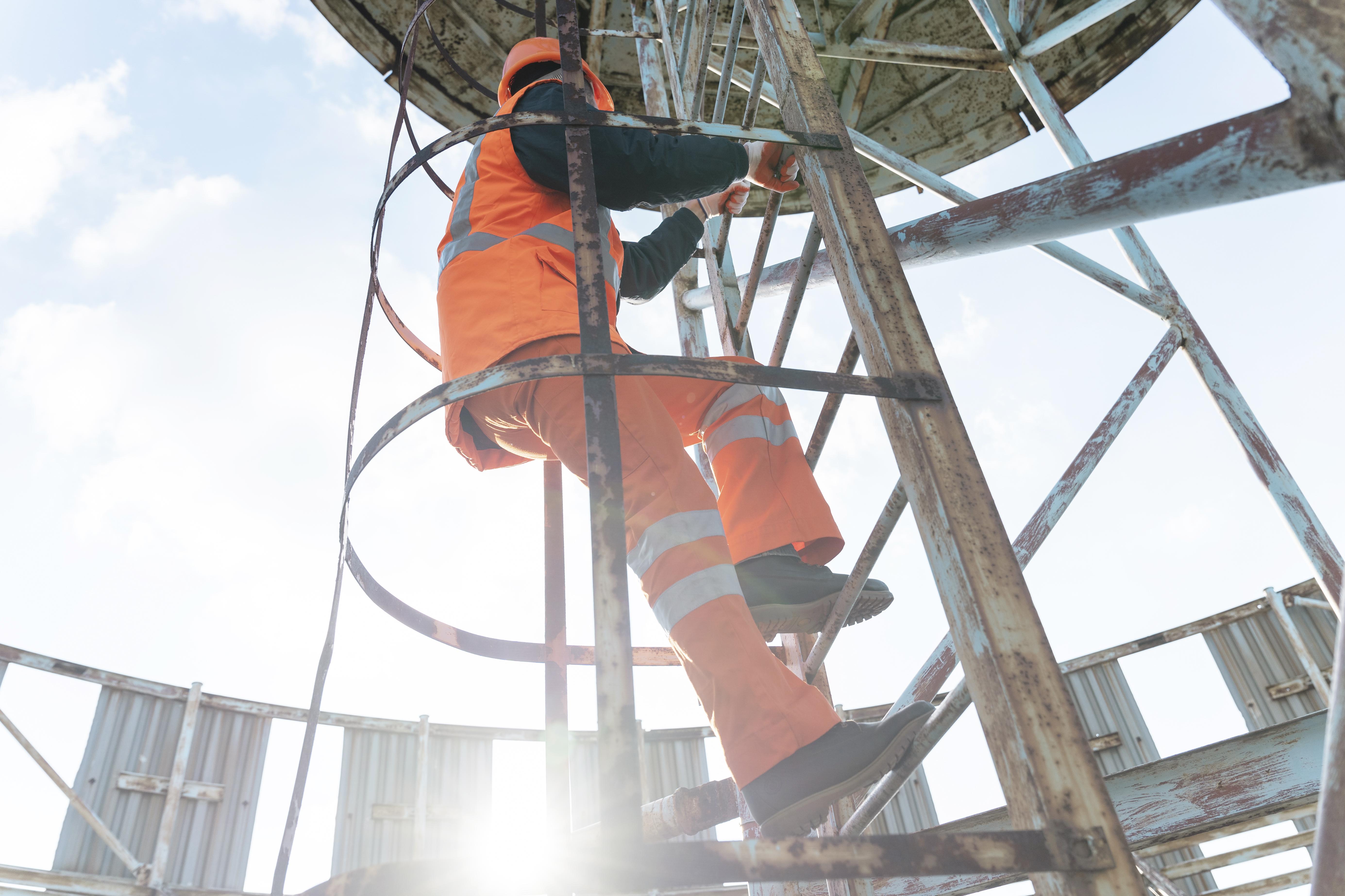 Ensuring Site Security with Leading Scaffolding Safety Equipment Manufacturers in India