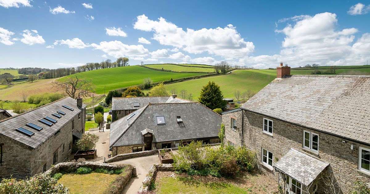 Looking for the Best Cottages Near Me? Discover Pitt Farm in Devon