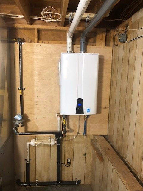 When Should You Replace Your Water Heater? | by Breelinkplumbingnheating | Jul, 2025 | Medium