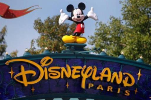 Explore Paris and Disneyland with Easy Transfers and Tours