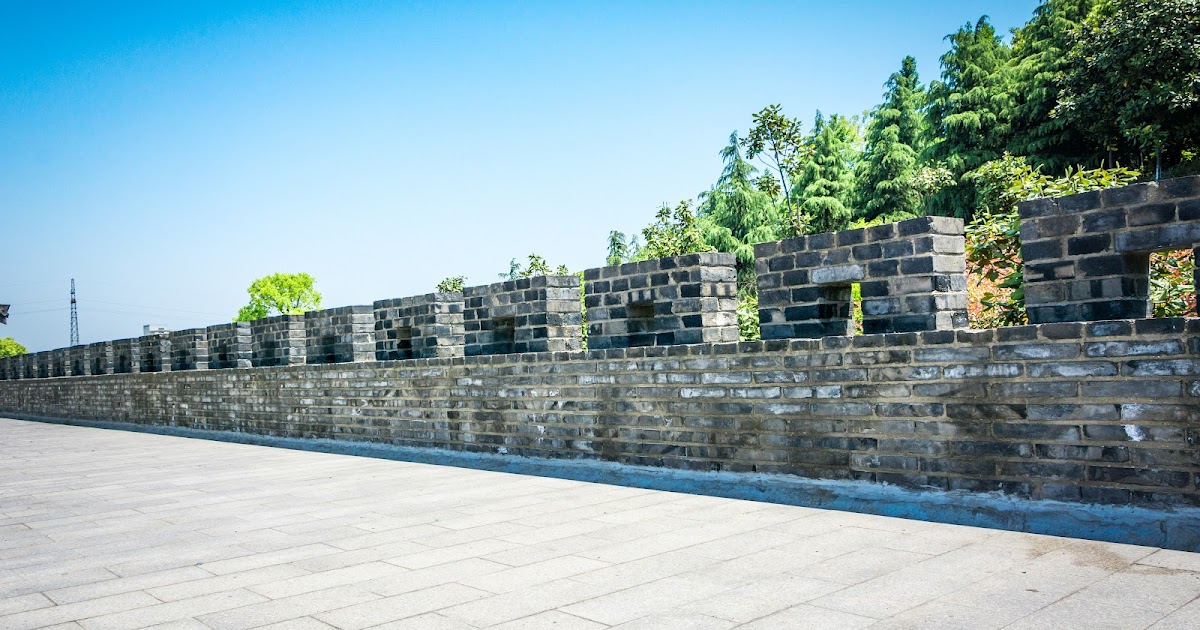 Gazebo Installation | Retaining wall Installation in Ottawa - Williams Landscaping & Decks