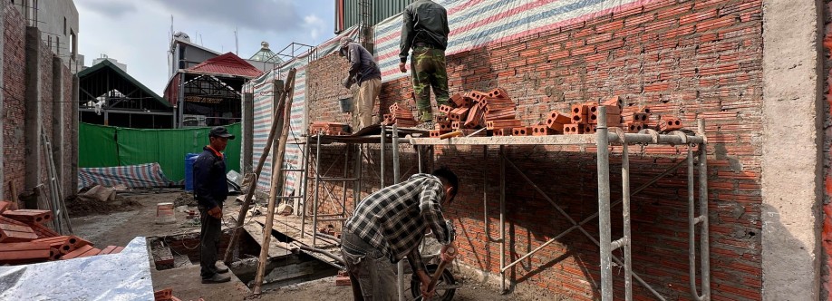 Charming Home Cover Image