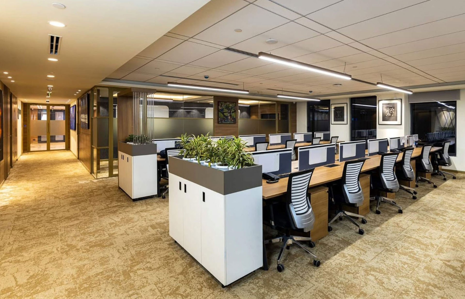 Best Office Interior Designer in Gurgaon | Reecan Interiors