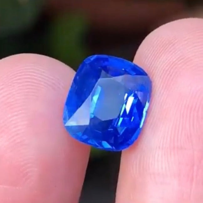 3.17ct Cornflower Blue Sri Lanka Sapphire | Jenny Bay